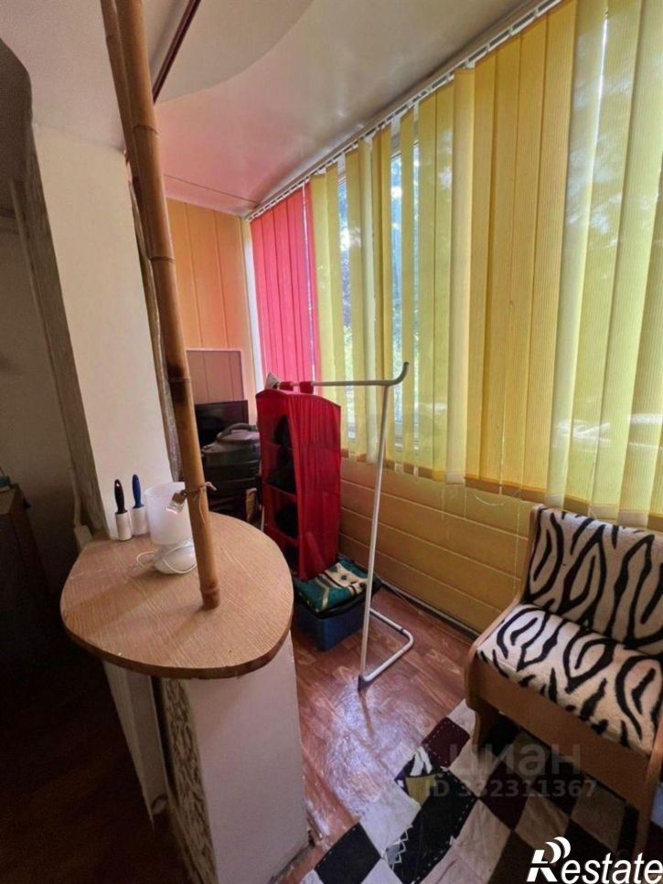 3-комн квартира пр-кт Чекистов, 4,  д. 4