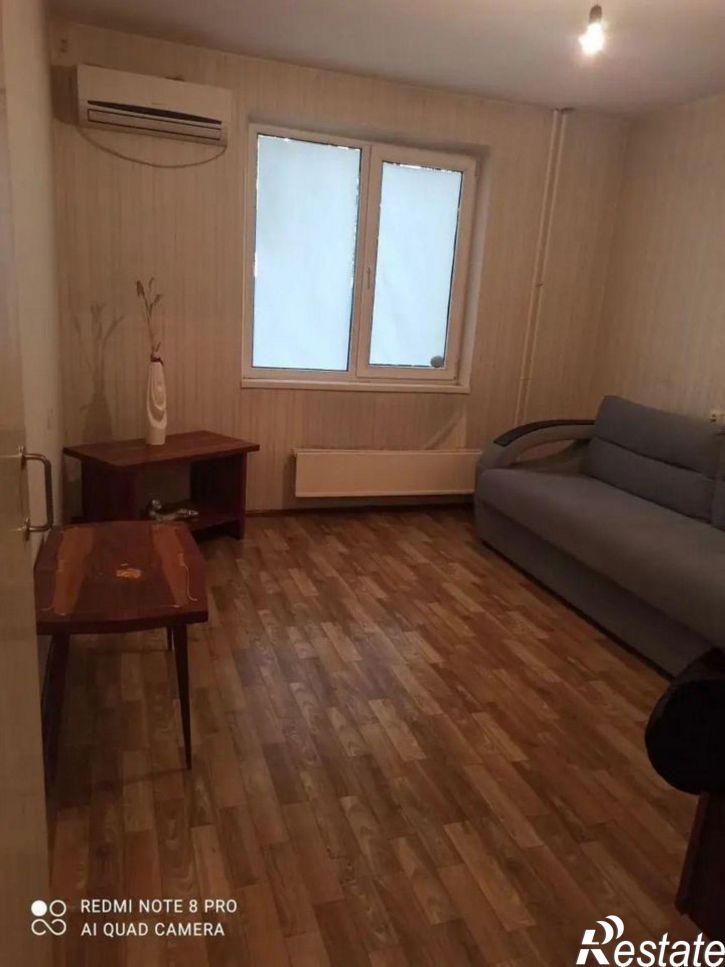 2-комн квартира ул им. 40-летия Победы, 33/10,  д. 33/10
