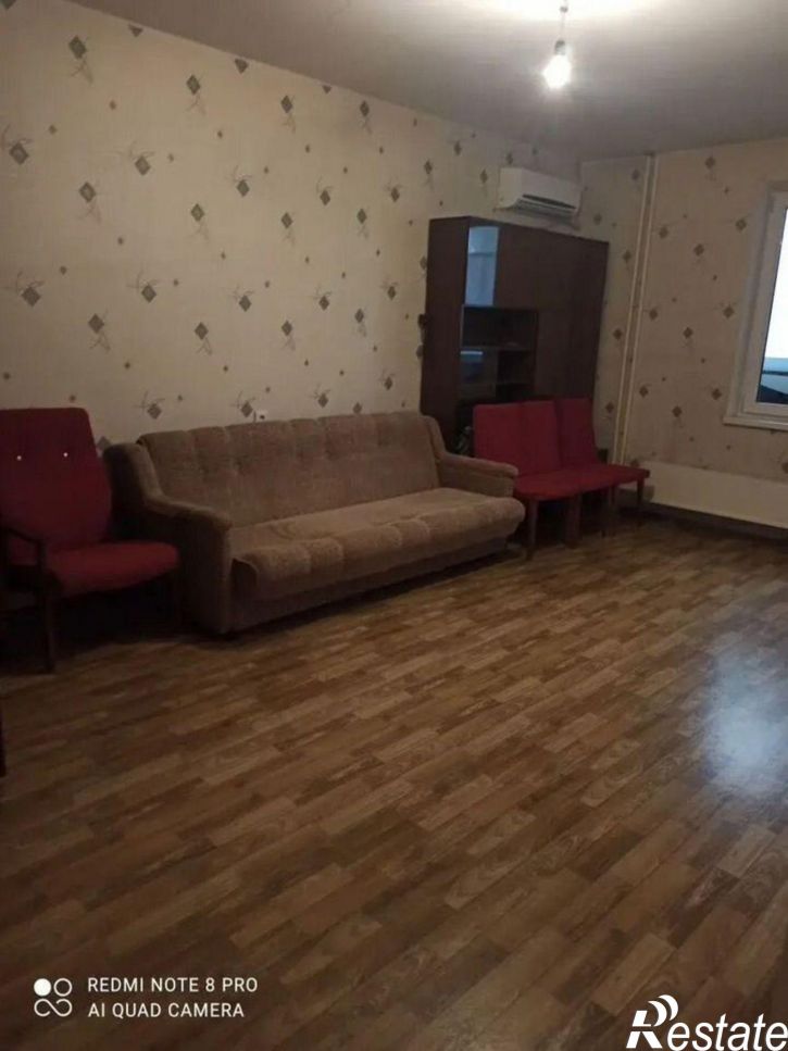 2-комн квартира ул им. 40-летия Победы, 33/10,  д. 33/10