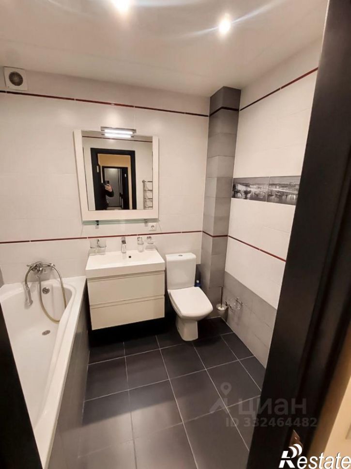 2-комн квартира ул им. Героя Яцкова И.В., 9 3,  д. 9 3,  к. 3