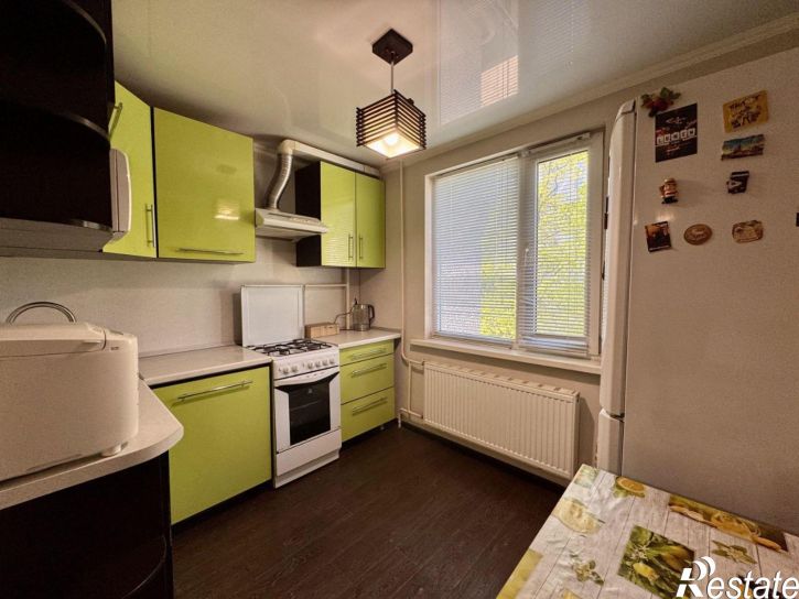 3-комн квартира пр-кт Чекистов, 31,  д. 31