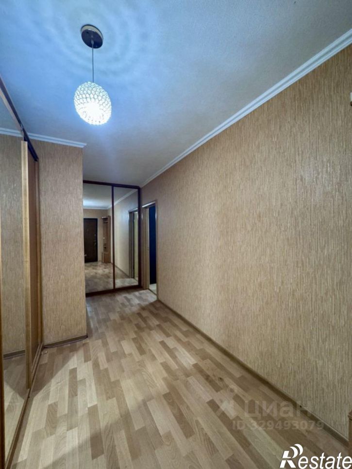 3-комн квартира пр-кт Чекистов, 31,  д. 31