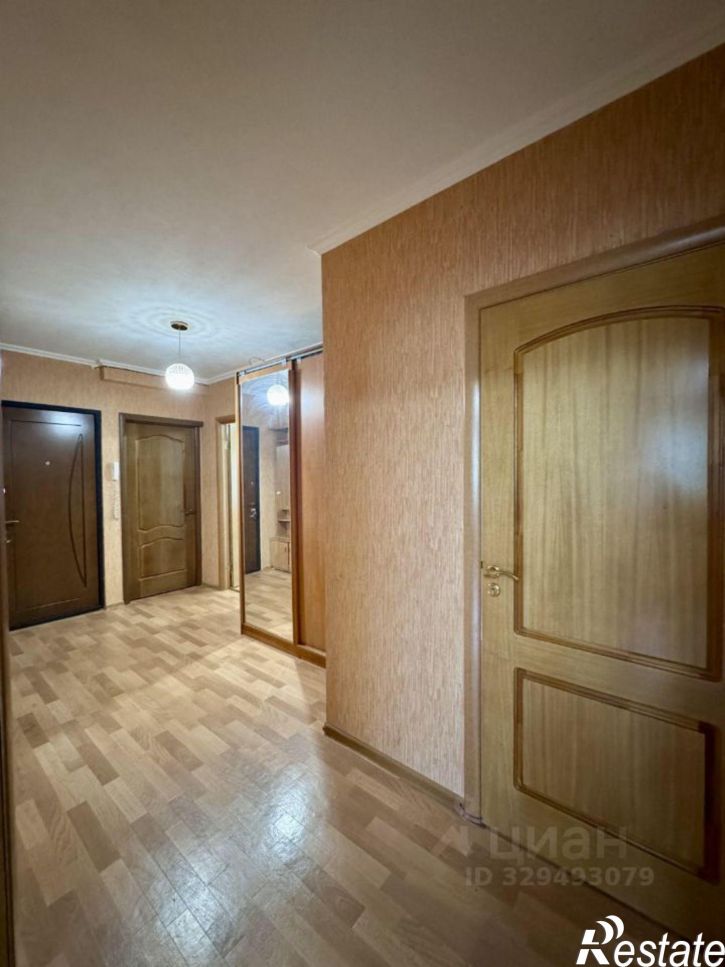 3-комн квартира пр-кт Чекистов, 31,  д. 31