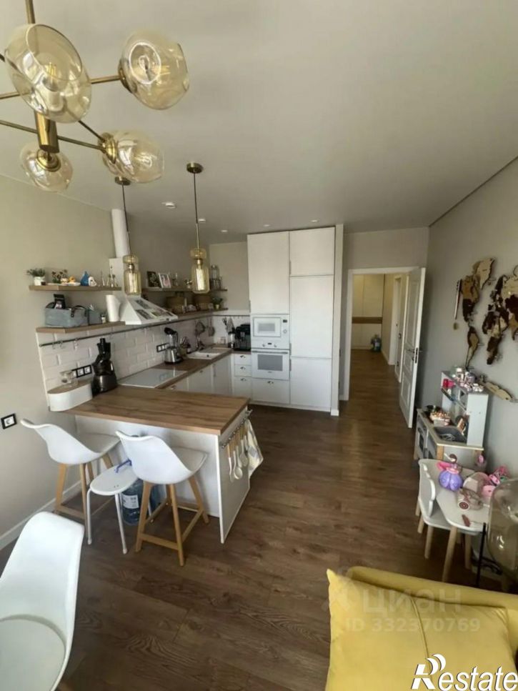 2-комн квартира б-р им. Адмирала Пустошкина, 11Б,  д. 11Б