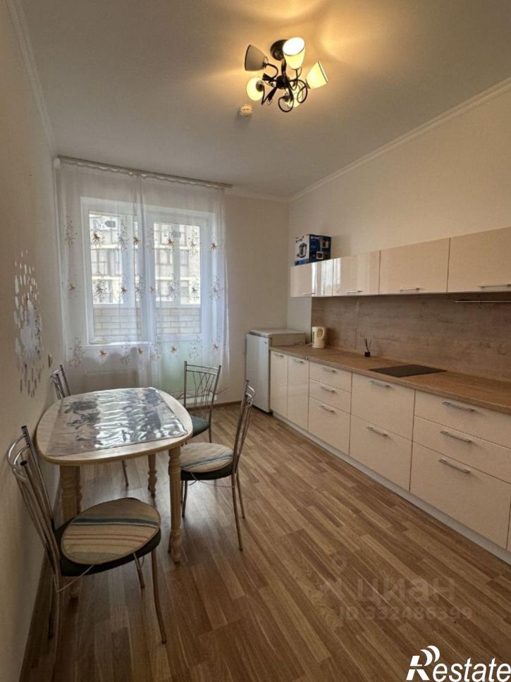 2-комн квартира ул Гидростроителей, 62 1,  д. 62 1,  к. 1