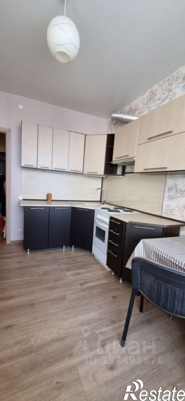 1-комн квартира ул Защитников Отечества, 38А,  д. 38А