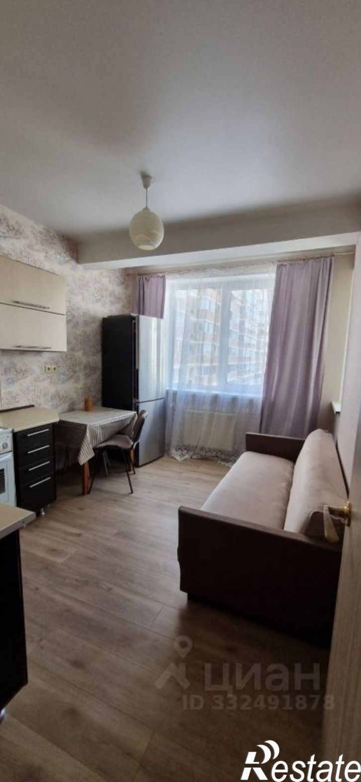 1-комн квартира ул Защитников Отечества, 38А,  д. 38А