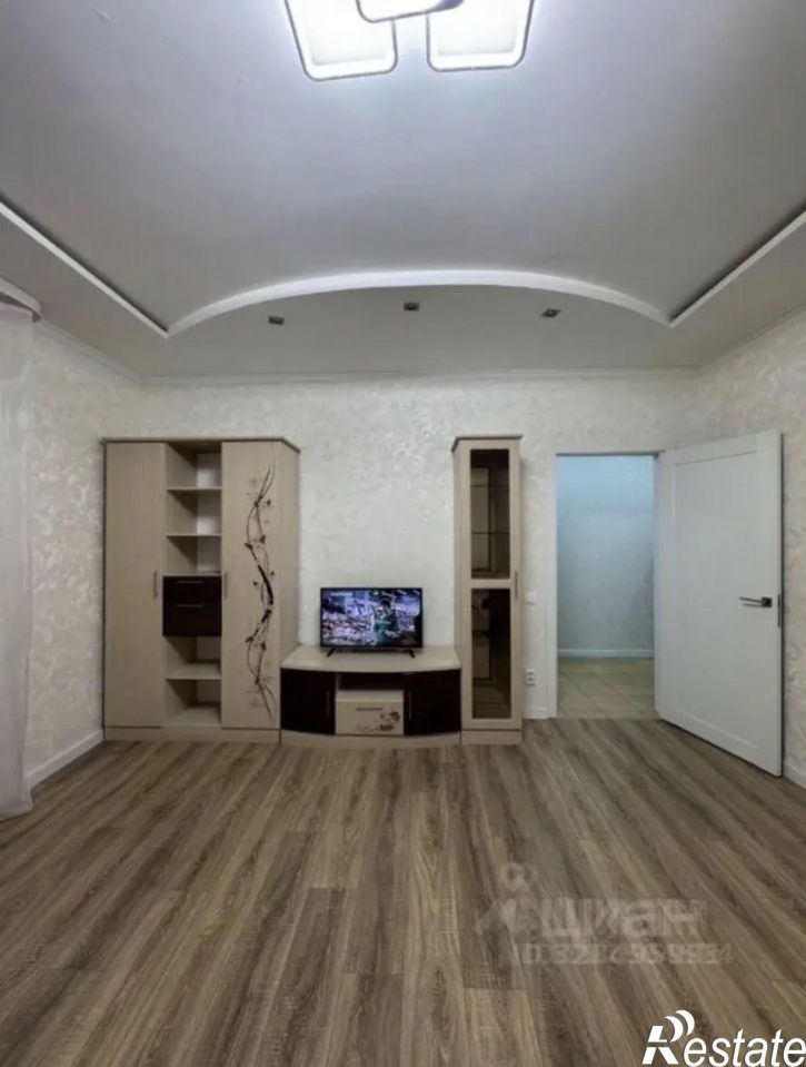 2-комн квартира ул Ангарская, 1/8,  д. 1/8