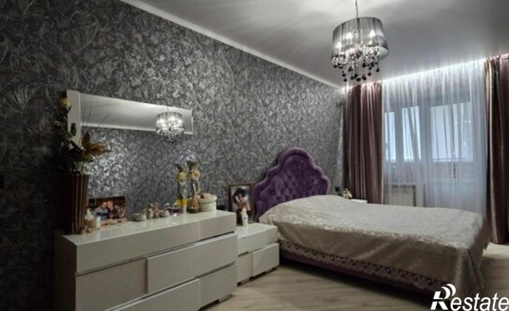 3-комн квартира микрорайон 2-я Площадка, улица Ветеранов, 83