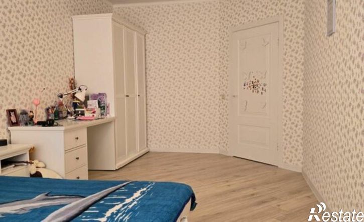 3-комн квартира микрорайон 2-я Площадка, улица Ветеранов, 83