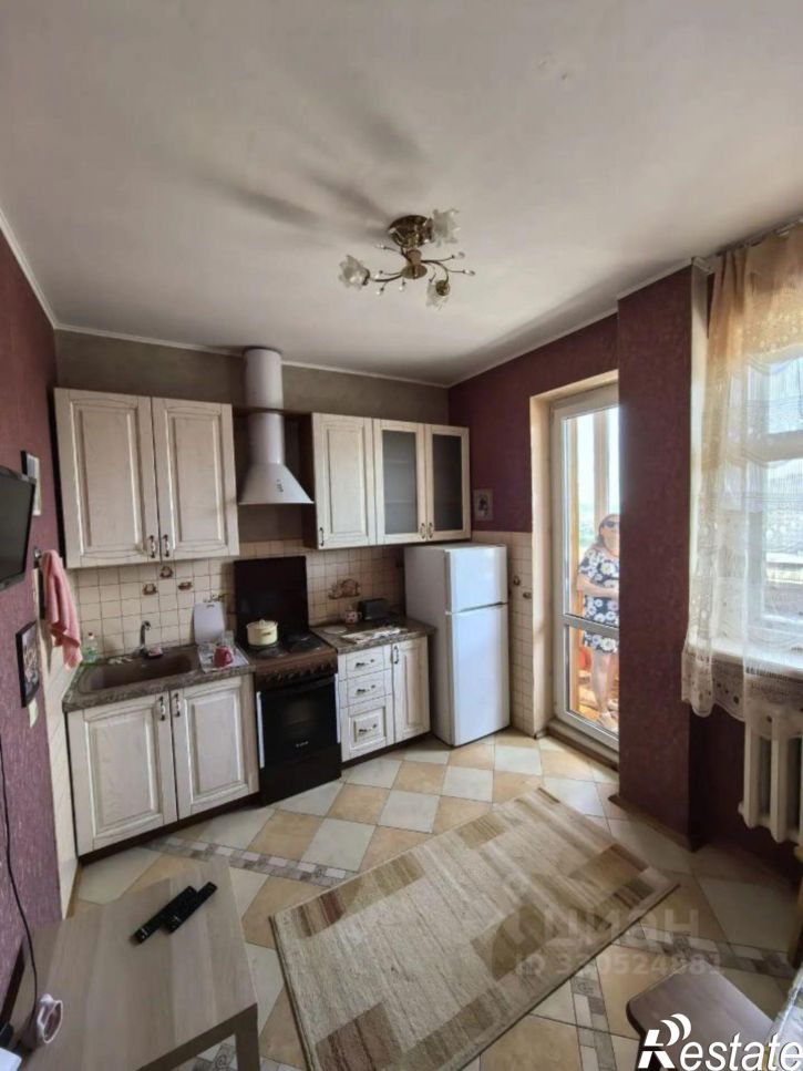1-комн квартира пр-кт Чекистов, 42,  д. 42
