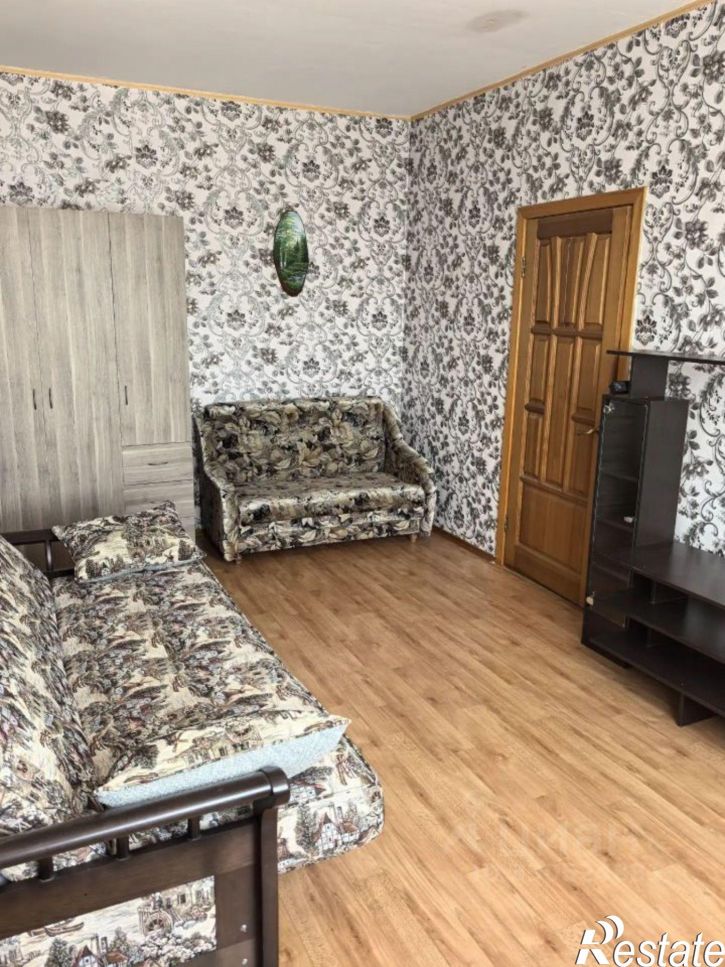 1-комн квартира пр-кт Чекистов, 42,  д. 42