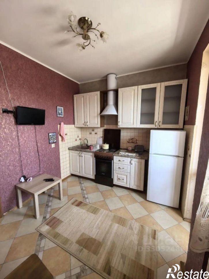 1-комн квартира пр-кт Чекистов, 42,  д. 42