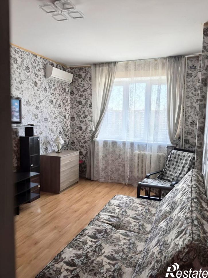 1-комн квартира пр-кт Чекистов, 42,  д. 42