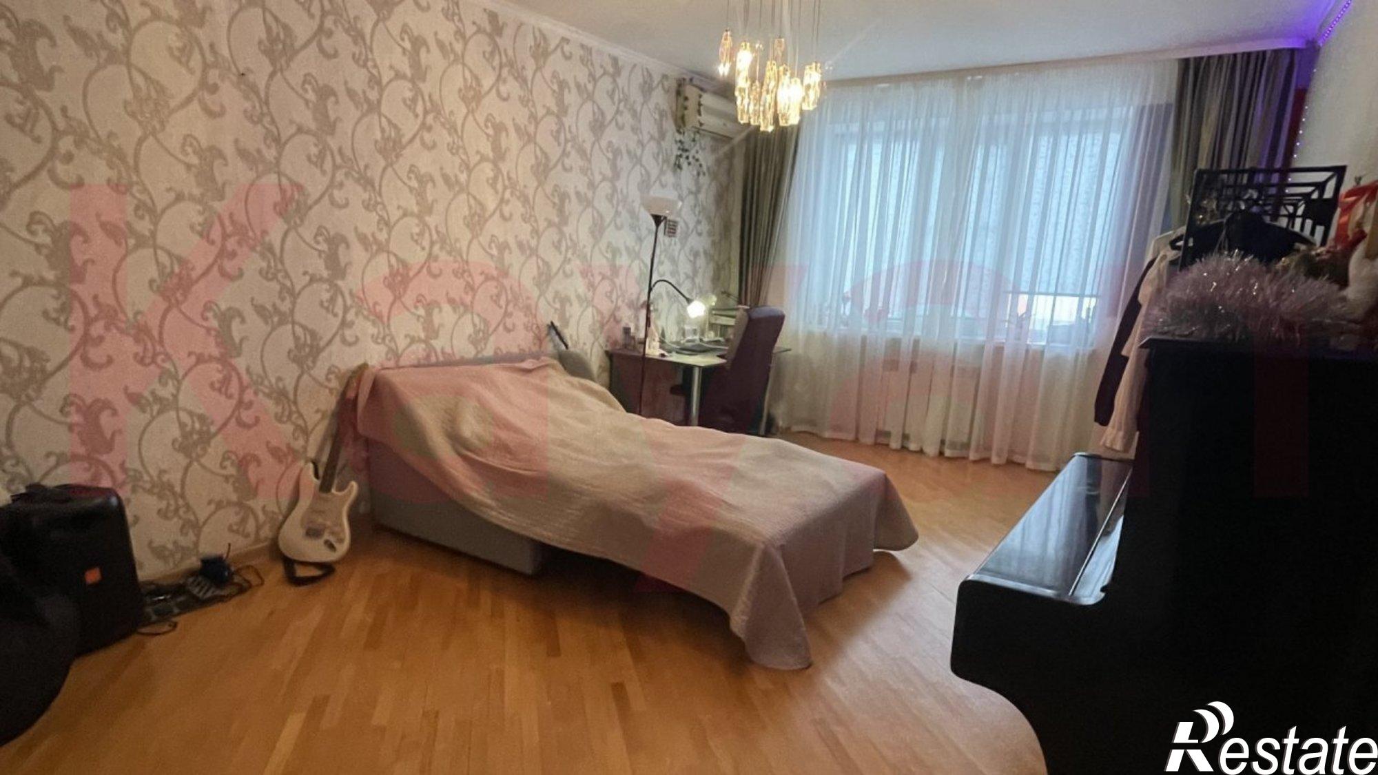 Купить квартиру за 11 990 000 рублей на им. Атарбекова ул.