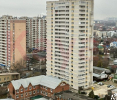2-комн, 65кв м, этаж 4/22 Фабричная ул.