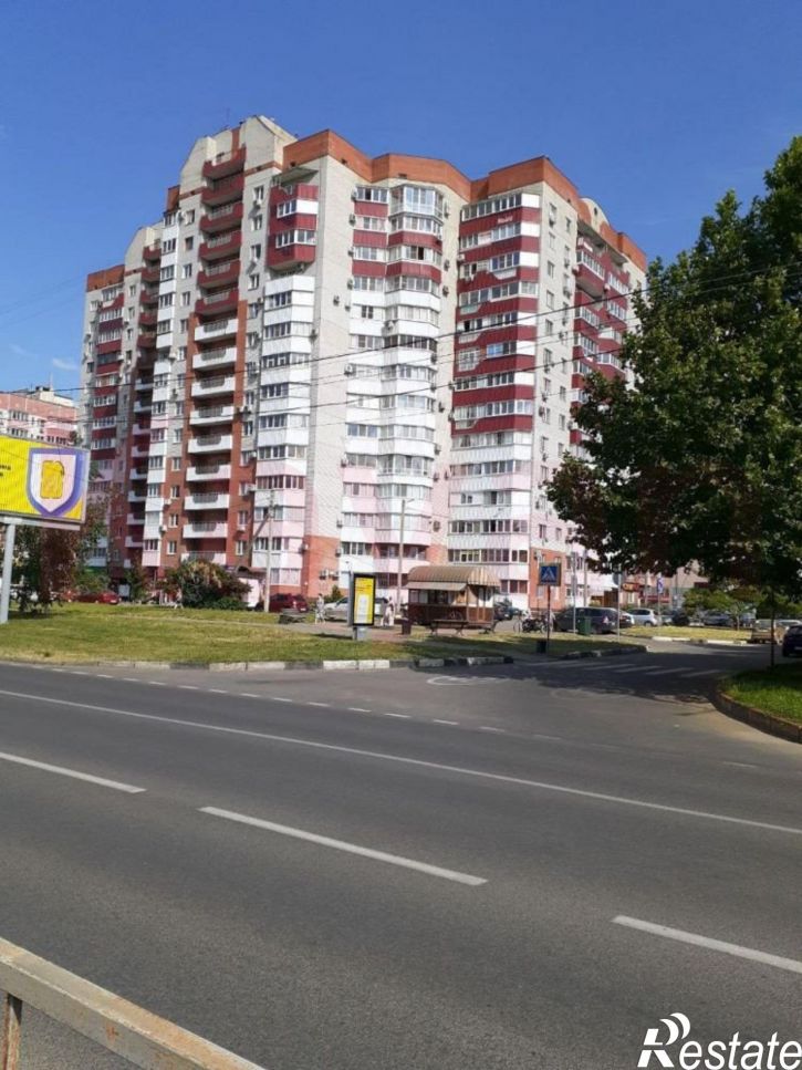 2-комн квартира Чекистов проспект