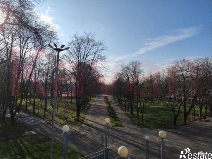5-комн квартира Кубанская Набережная ул.