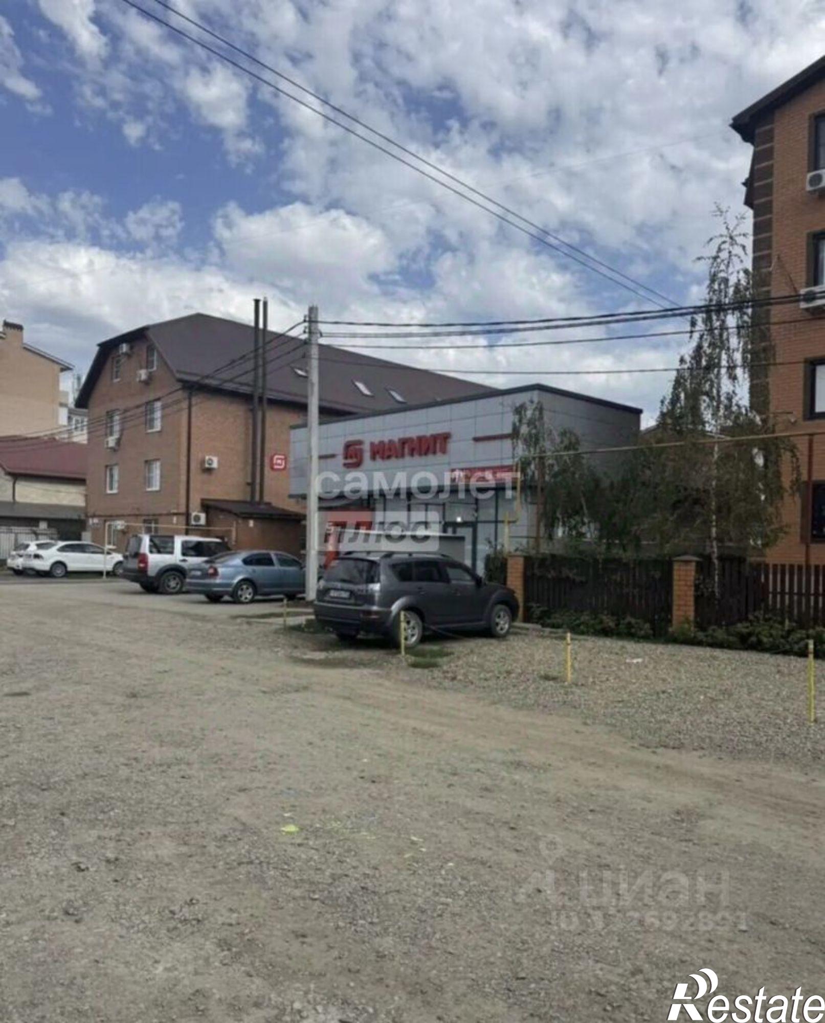 Купить торговое помещение за 55 000 100 рублей на ул Городская, 36