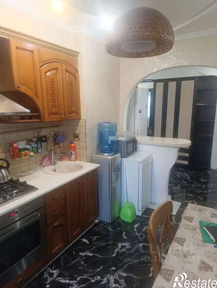3-комн квартира ул им. Думенко, 10,  д. 10