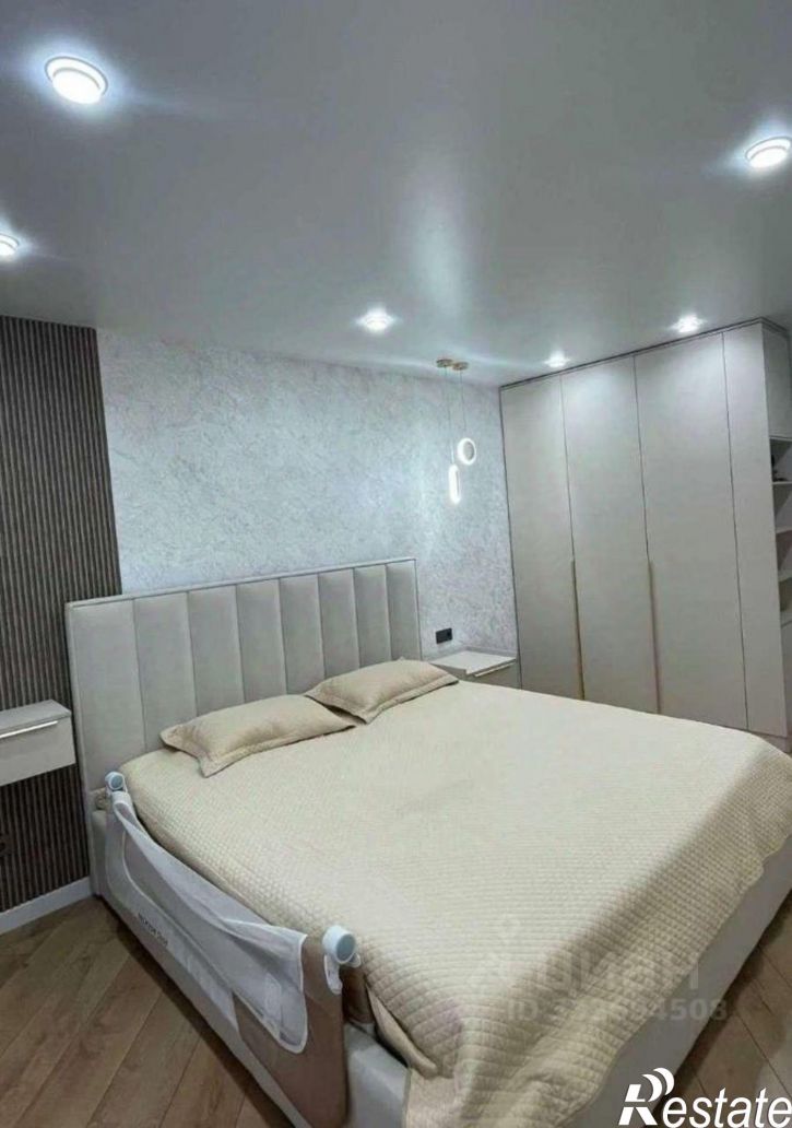 2-комн квартира ул им. Героя Георгия Бочарникова, 12,  д. 12