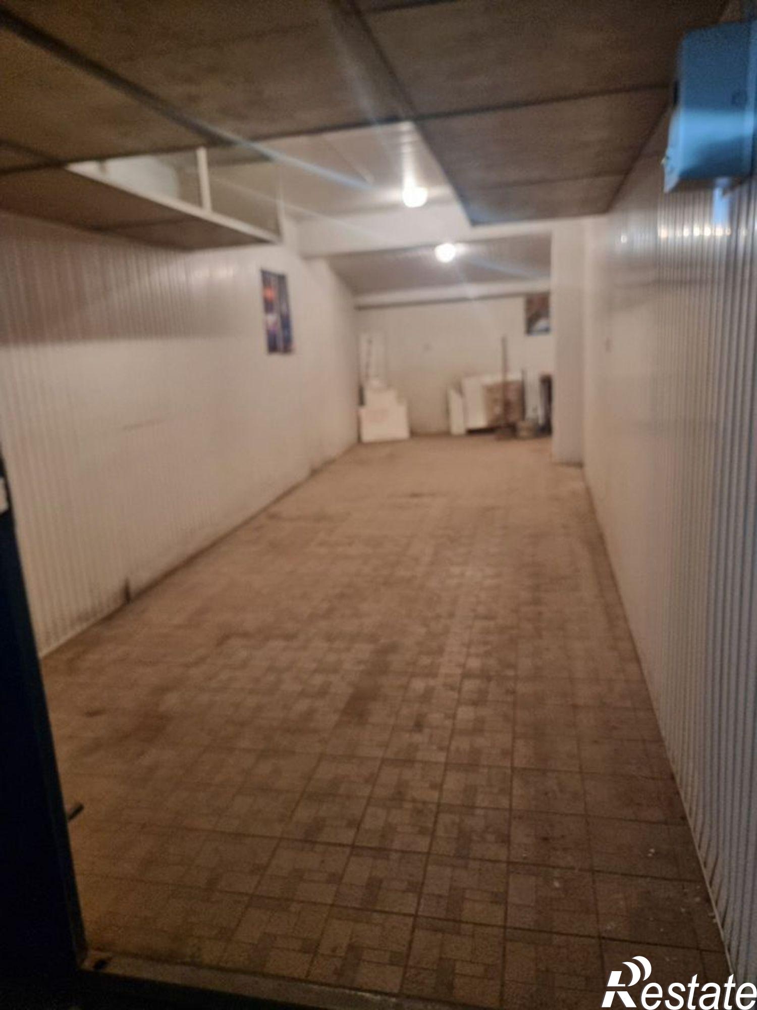 Купить гараж, место в паркинге за 2 200 020 рублей на ул Платановый Бульвар, 4/1