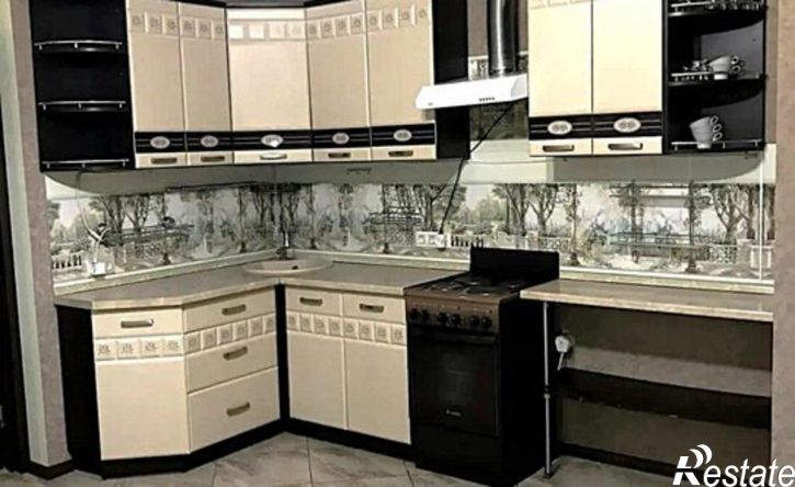 3-комн квартира ул Симферопольская, 58/3,  д. 58/3