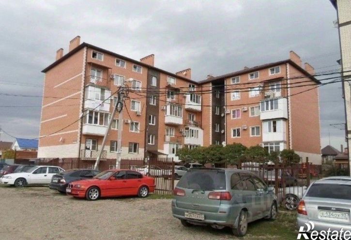 3-комн квартира ул Ратной Славы, 77,  д. 77