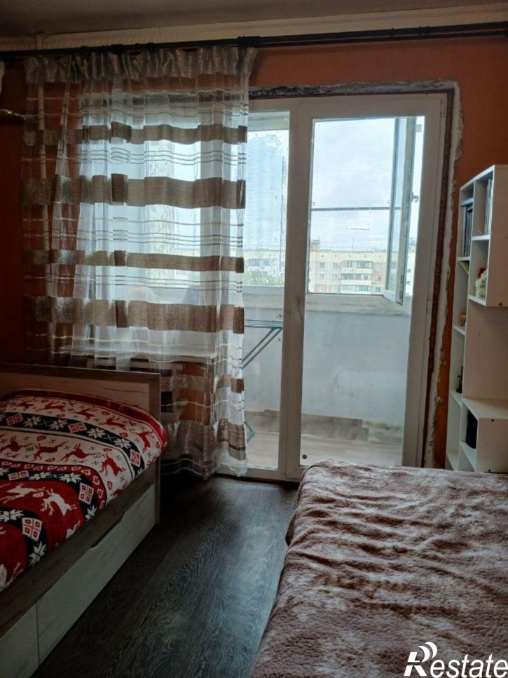 3-комн квартира пр-кт Чекистов, 13,  д. 13