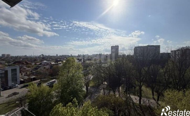 2-комн квартира ул им. 40-летия Победы, 43,  д. 43