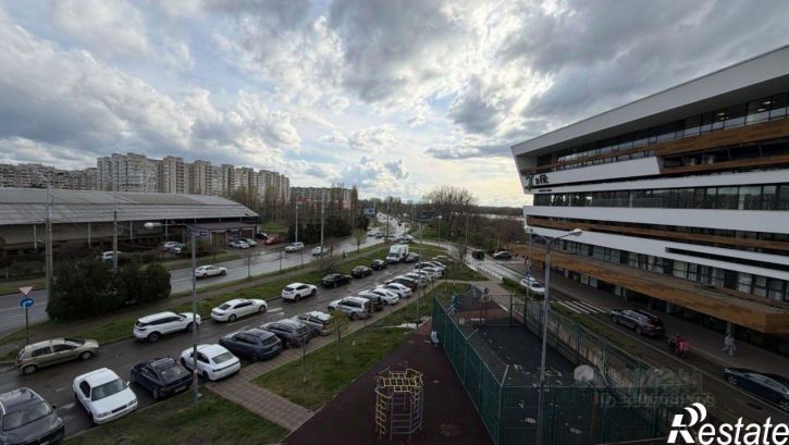 2-комн квартира ул им. 70-летия Октября, 13,  д. 13