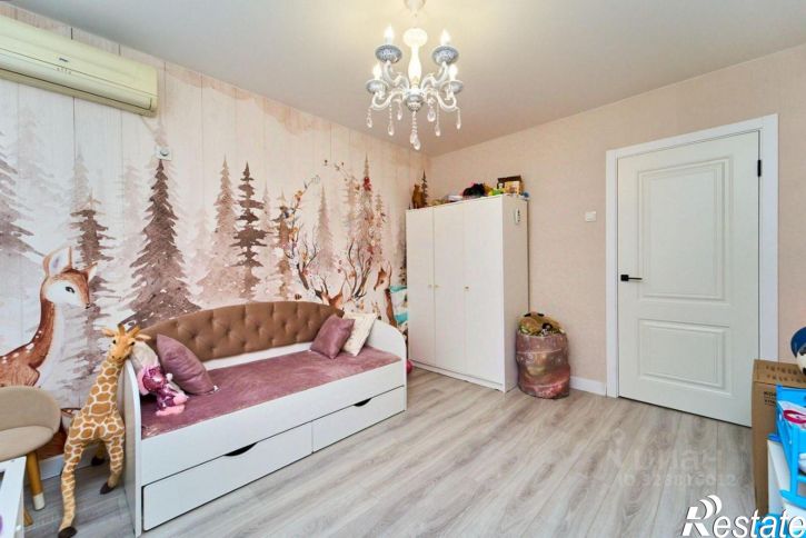 3-комн квартира пр-кт Чекистов, 31,  д. 31