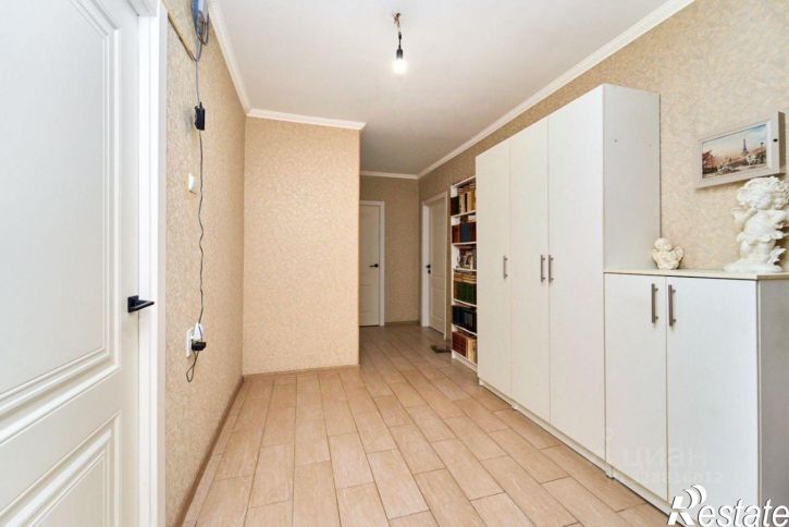 3-комн квартира пр-кт Чекистов, 31,  д. 31