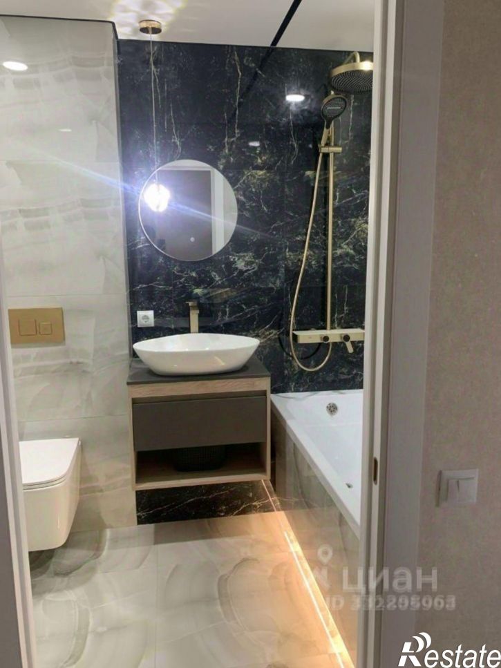 2-комн квартира ул им. 40-летия Победы, 35/2,  д. 35/2