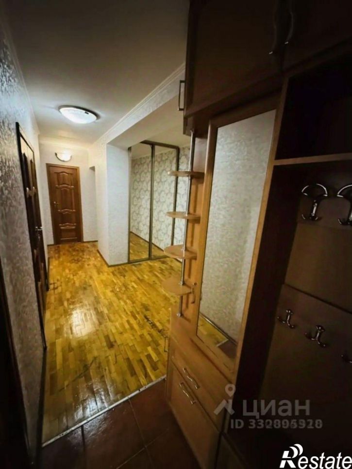 2-комн квартира ул им. 40-летия Победы, 33/1,  д. 33/1