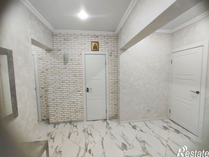 2-комн квартира ул им. Репина, 3 1,  д. 3 1,  к. 1