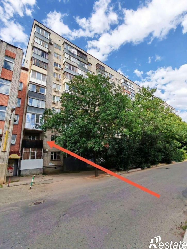 2-комн квартира ул КИМ, 1,  д. 1
