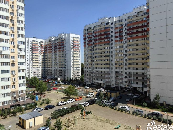 2-комн квартира ул им. Героя Владислава Посадского, 42,  д. 42