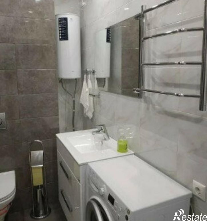 2-комн квартира ул им. Героя Яцкова И.В., 13,  д. 13