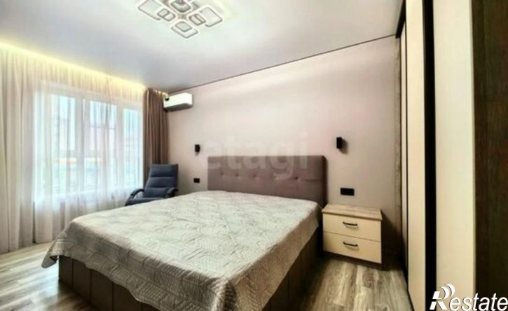4-комн квартира ул Конгрессная, 37А,  д. 37А