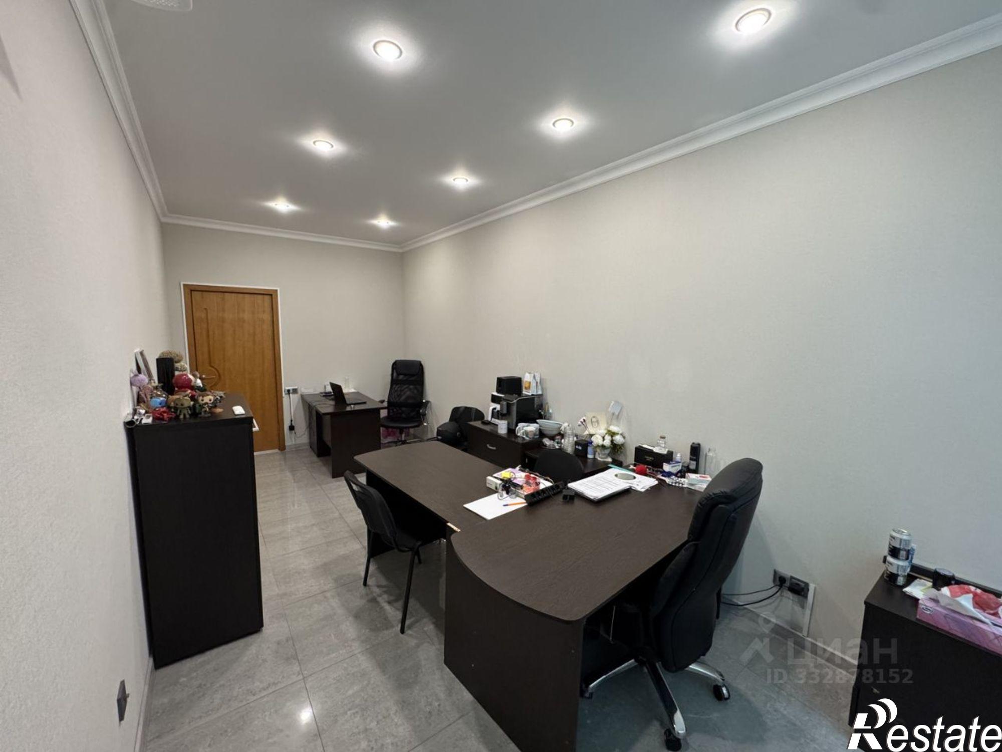 Купить офис, помещение под офис за 38 956 000 рублей на ул Ставропольская, 41