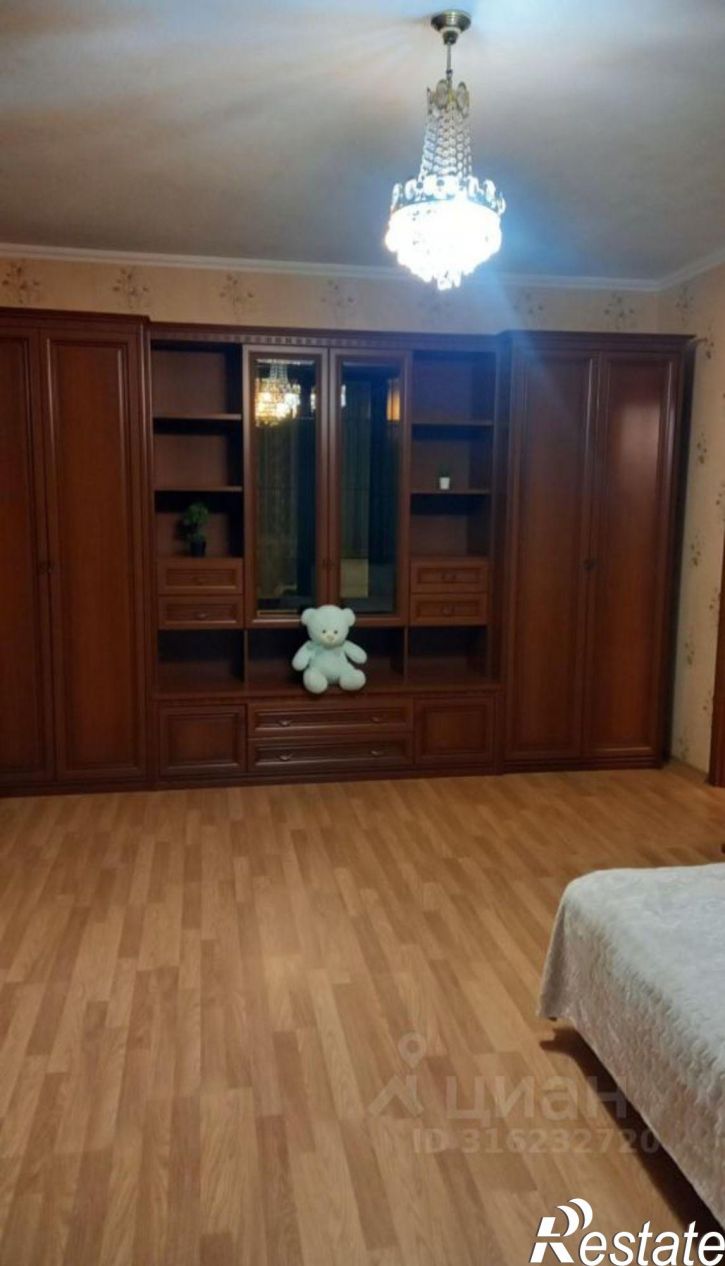 1-комн квартира ул им. 40-летия Победы, 144А,  д. 144А