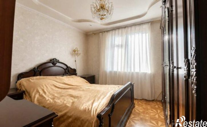 4-комн квартира ул им. 70-летия Октября, 22,  д. 22