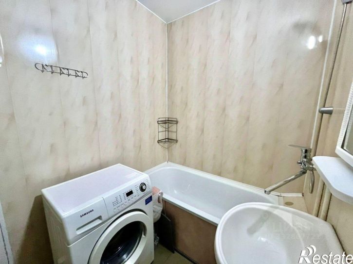 1-комн квартира ул Героев-Разведчиков, 42,  д. 42