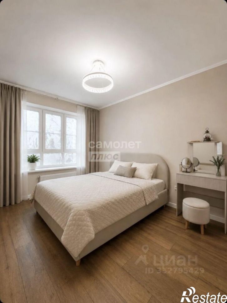 2-комн квартира ул им. Григория Булгакова, 8 1,  д. 8 1,  к. 1