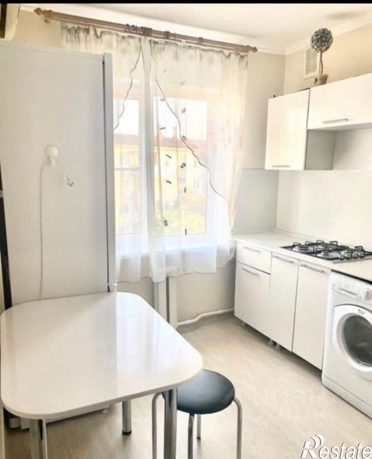 1-комн квартира ул им. Космонавта Гагарина, 135,  д. 135