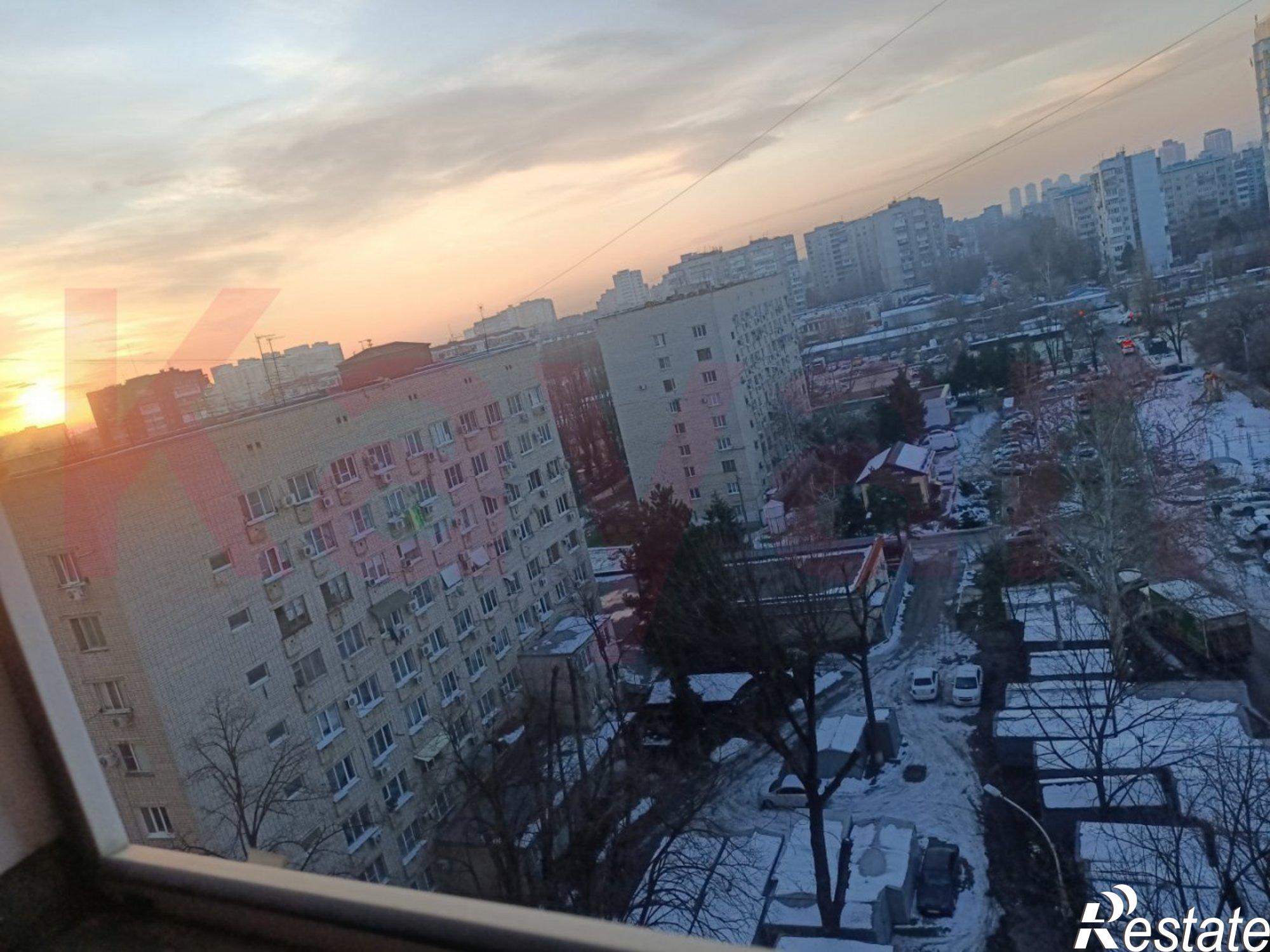 Купить квартиру за 5 000 000 рублей на Симферопольская ул.