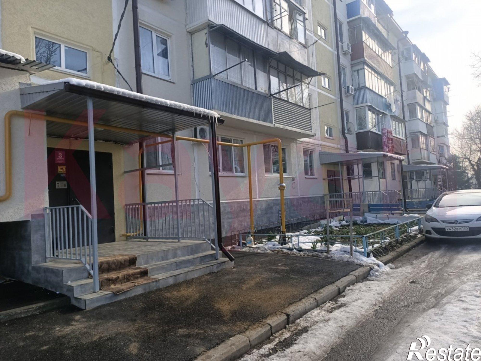 Купить квартиру за 5 000 000 рублей на Молодежная ул.