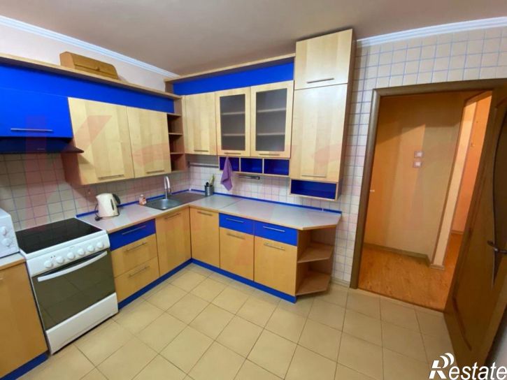 2-комн квартира Чекистов проспект