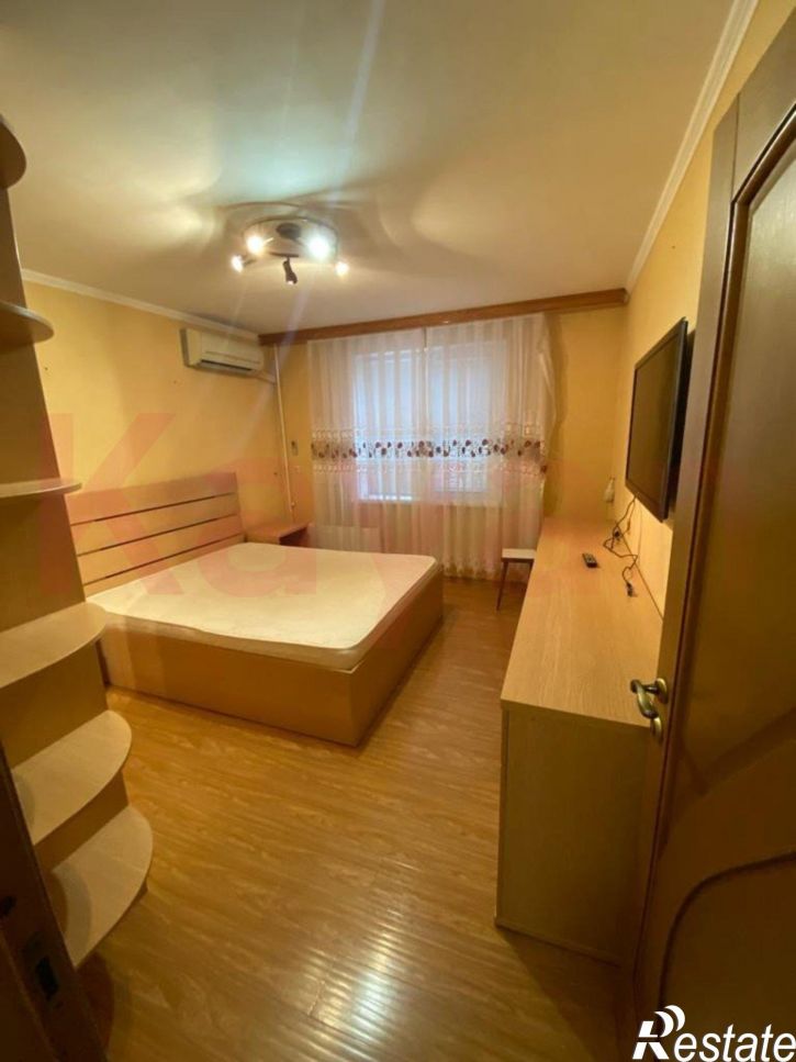 2-комн квартира Чекистов проспект